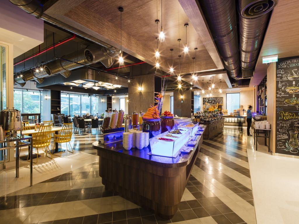 Hotel Ibis Styles Nha Trang Esterno foto